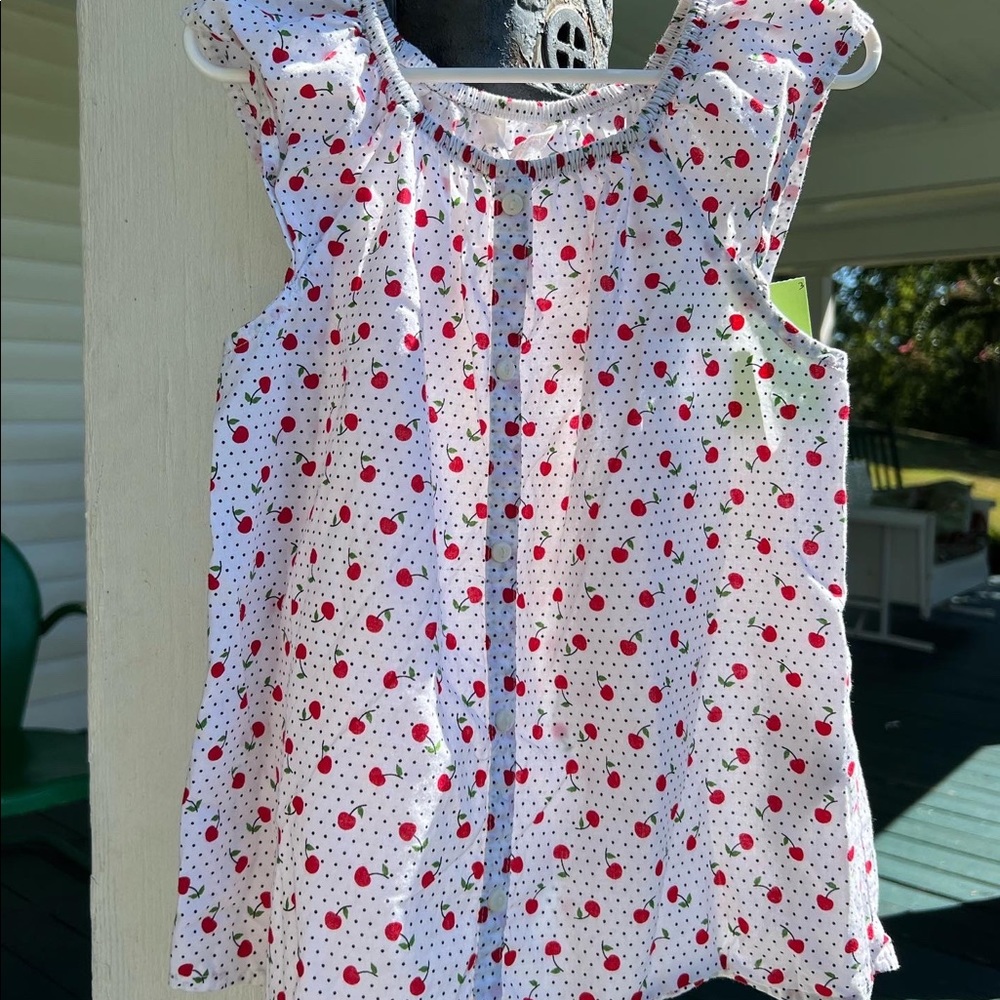 5/6 yr old girls cherry shirt